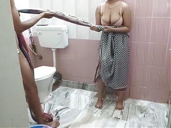 Younger stepbrother was masturbating while watching porn videos in the bathroom achanak behen ne dekh liya stepsister saw him